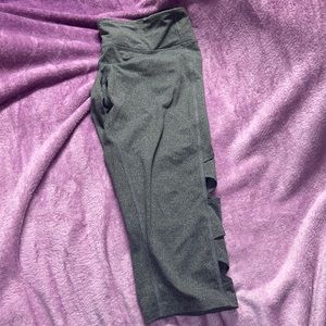Capri Athletic Leggings